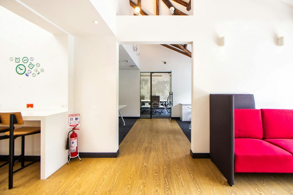 Ebbel-empresa-de-reformas-locales-en-madrid